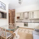 Elegant Victus Close To The By Renters Σόποτ