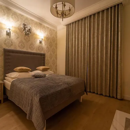 Elegant Victus Close To The By Renters Σόποτ