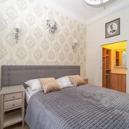 Elegant Victus Close To The By Renters * Zoppot